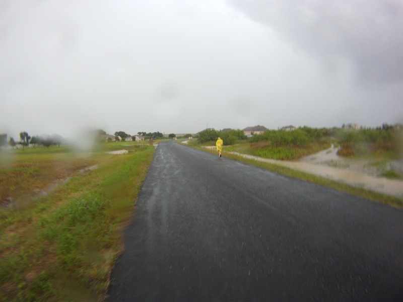 2015/05(May)/2015-05-25-Memorial-Day-Flood-Hutto/800x600_2015-05-25-Memorial-Day-Flood-18-Dax.JPG