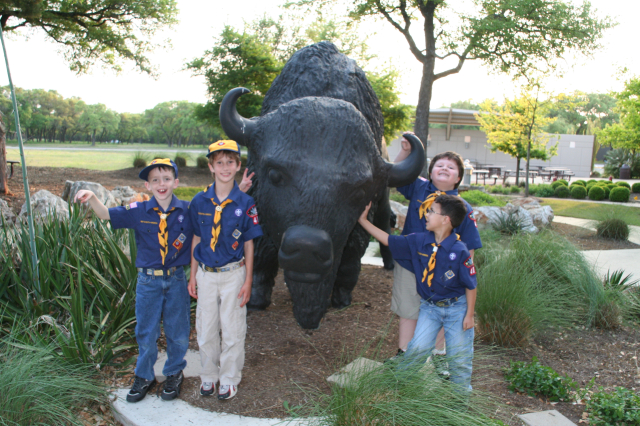 2008-04-08-Scouts-Den1-Go-See-It-Motive-Inc-15-Andrew-Chance-Tomas-Sebastian.jpg
