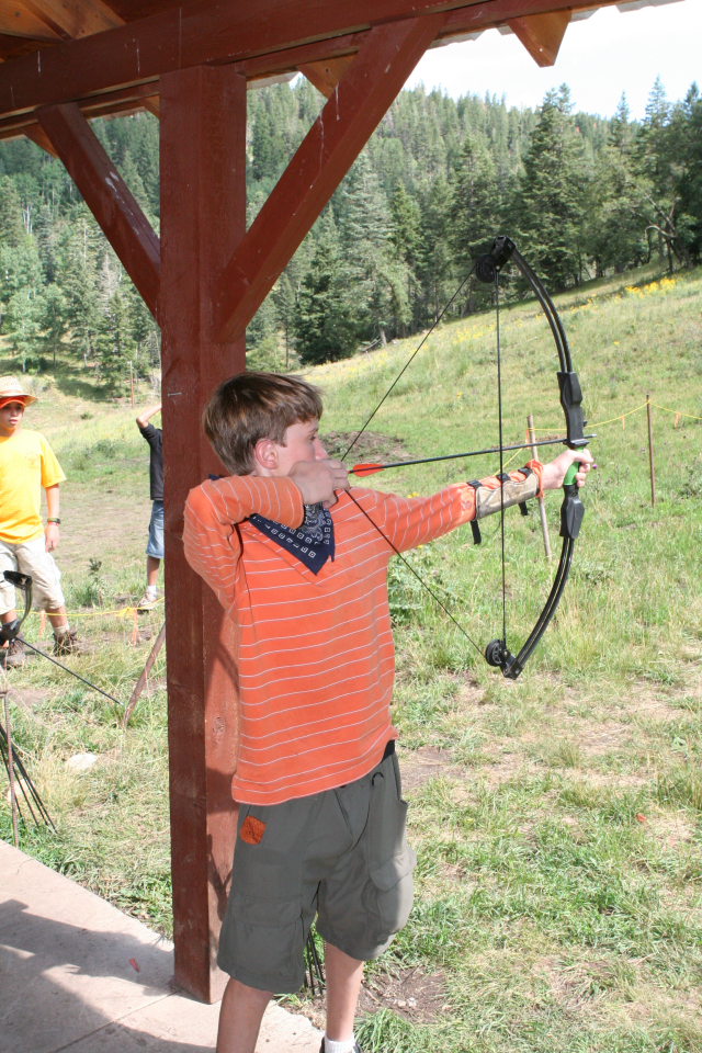 2012-07-Camp-Wehinapay-130-Chance-Bow-and-arrow.jpg