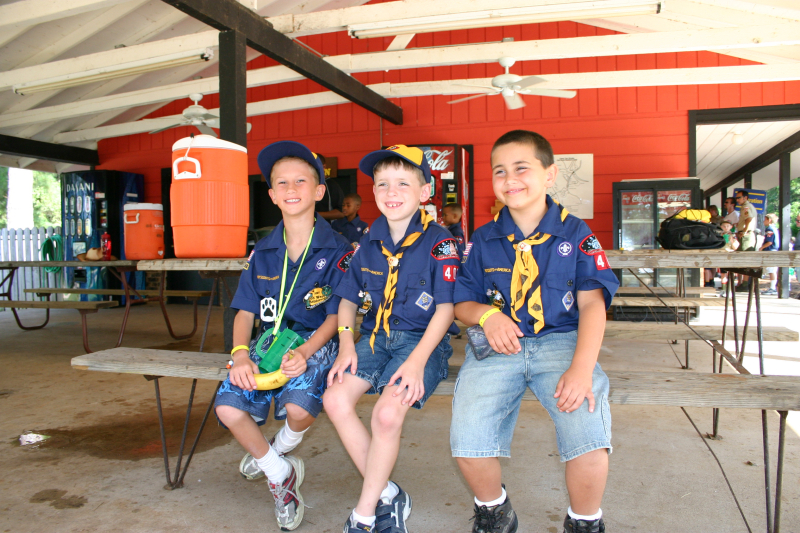 2015/05(May)/2015-05-Chance-Eagle-Court-of-Honor-5-Star/800x600_2007-06-17-Cub-Scout-Camp-Tom-Wooten-10.jpg