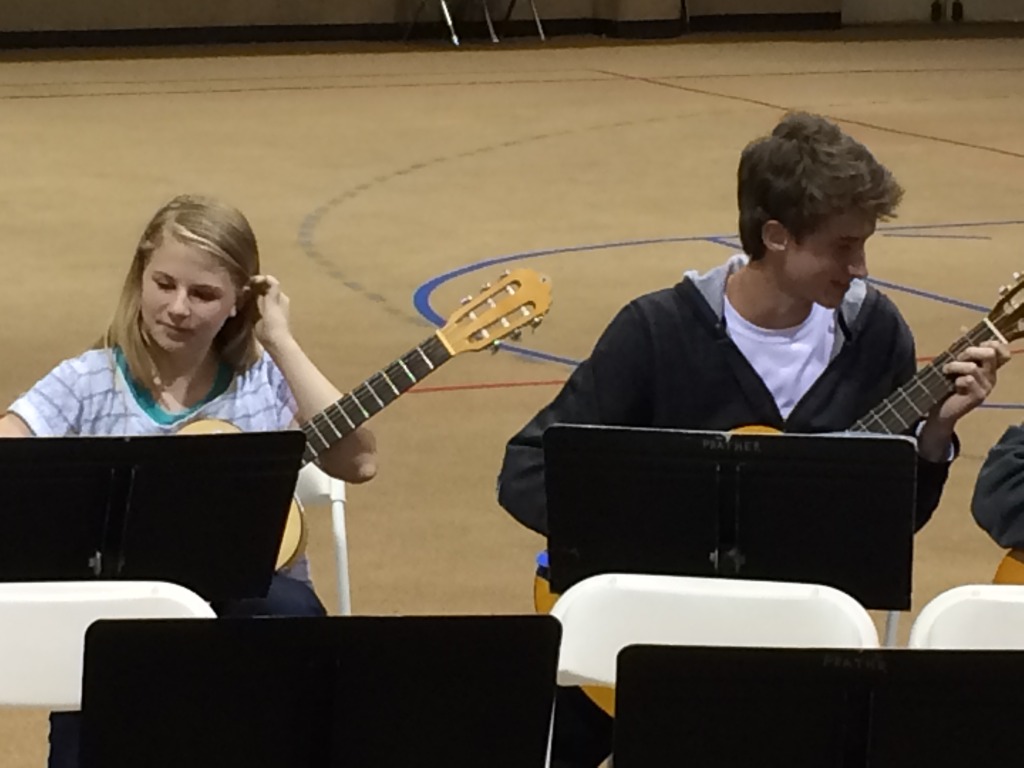 2015/05(May)/Chance-Guitar-recital/1024x768_2015-05-08-Chance-Guitar-recital-07-Emily.JPG