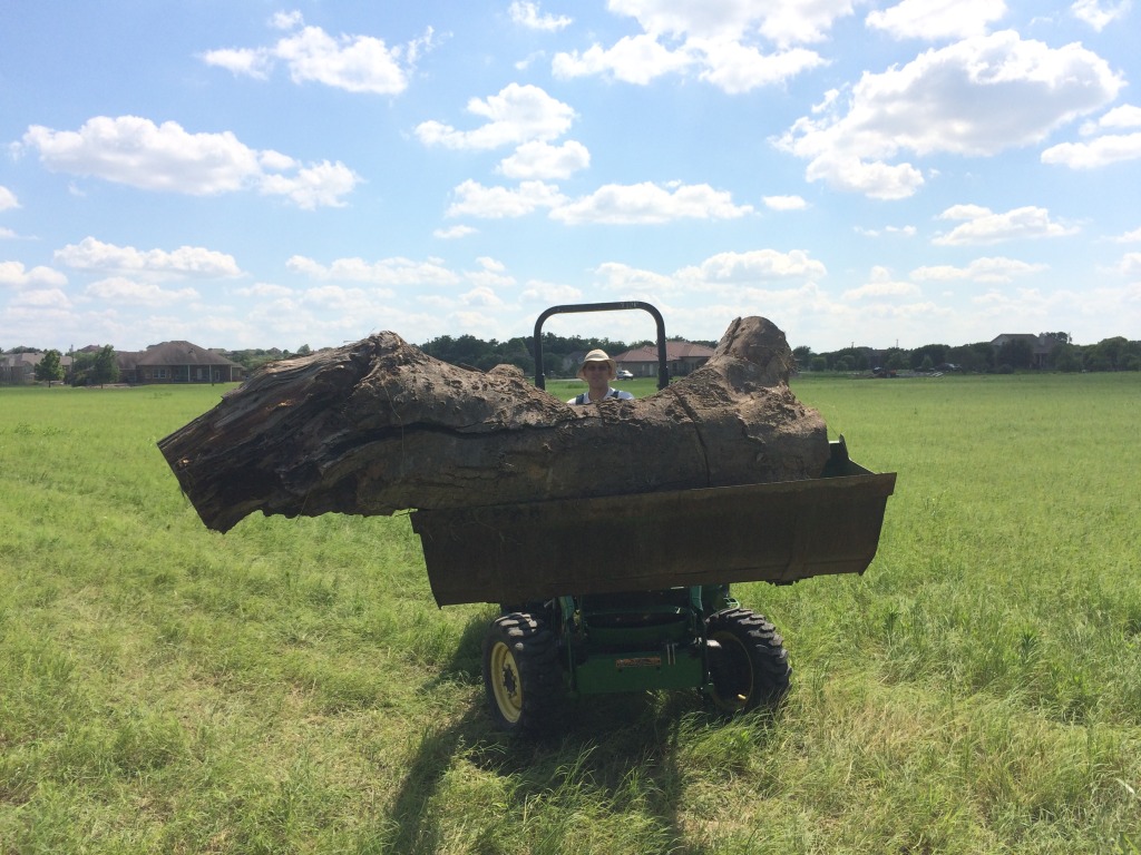 2015/05(May)/Helping-Neighbors-after-flood/1024x768_2015-06-04-Helping-neighbors-after-Memorial-Day-Flood-01-Travis.JPG