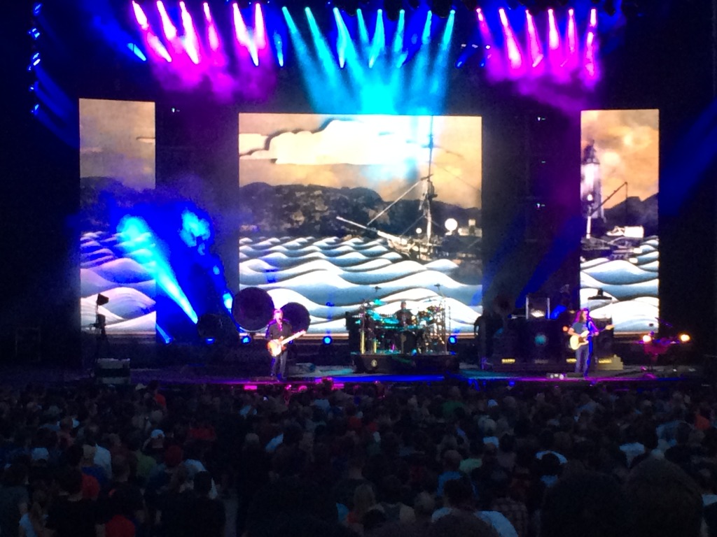 2015-05-16-Rush-R40-final-concert-7.JPG