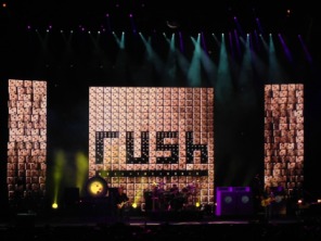 2015-05-16-Rush-R40-final-concert-8.JPG