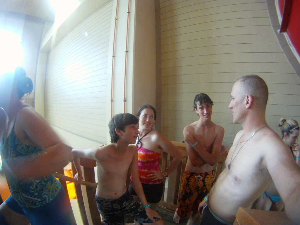2015/06(June)/Great-Wolf-Lodge/1024x768_2015-06-25-Great-Wolf-Lodge-28-Dax-Suzi-Chance-Travis.JPG