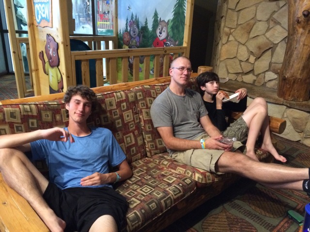 2015/06(June)/Great-Wolf-Lodge/640x480_2015-06-25-Great-Wolf-Lodge-10-Chance-Travis-Dax.JPG