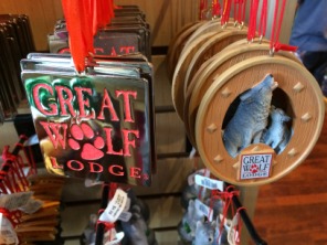 2015-06-25-Great-Wolf-Lodge-01-Christmas-Ornament.JPG