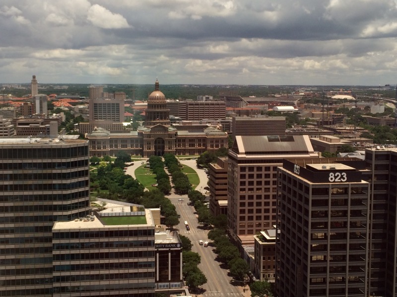 2015/06(June)/Misc/800x600_2015-06-15-Austin-Capital-2.JPG