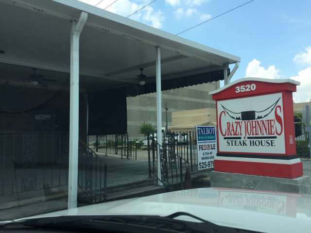 2015-06-08-New-Orleans-01-closed-Crazy-Johnnies.JPG