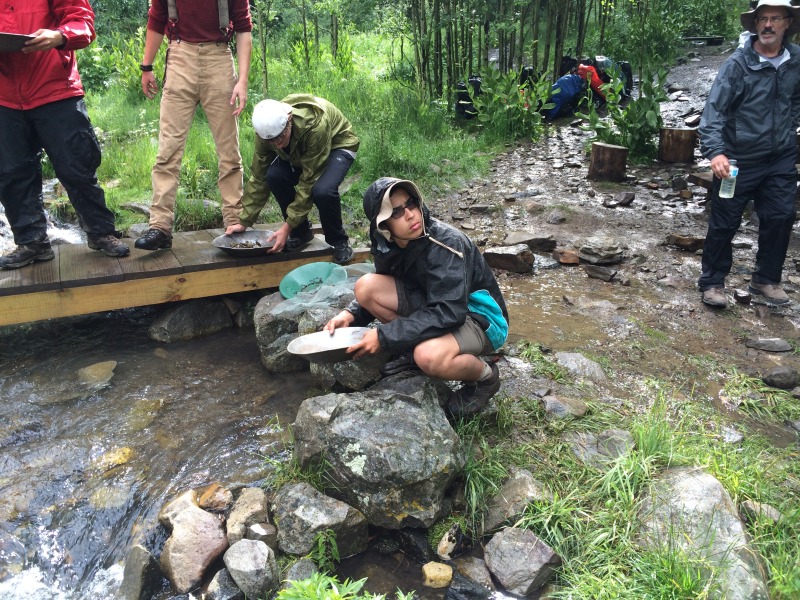2015/07(July)/Philmont-630e-Crew-8787-Troop214/4star/800x600_2015-07-08-Philmont-4star-17-French-Henry-goldpanning-Chance-Sebastian.JPG