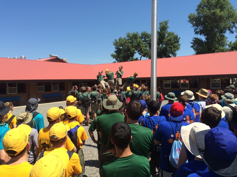 2015/07(July)/Philmont-630e-Crew-8787-Troop214/800x600_2015-06-30-Philmont-5star-006-supper-trust-fall.jpg