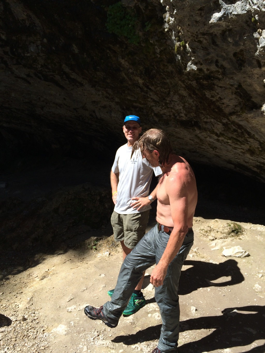 2015/08(August)/Colorado-anniversary/1024x768_2015-08-15-Hanging-Lake-105-Travis-Justin.JPG