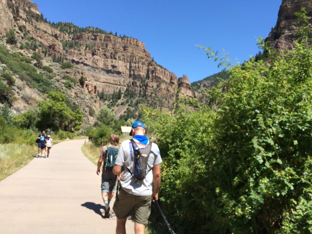 2015/08(August)/Colorado-anniversary/640x480_2015-08-15-Hanging-Lake-005-Travis.JPG