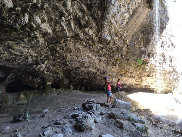 2015/08(August)/Colorado-anniversary/640x480_2015-08-15-Hanging-Lake-087-Kia.JPG