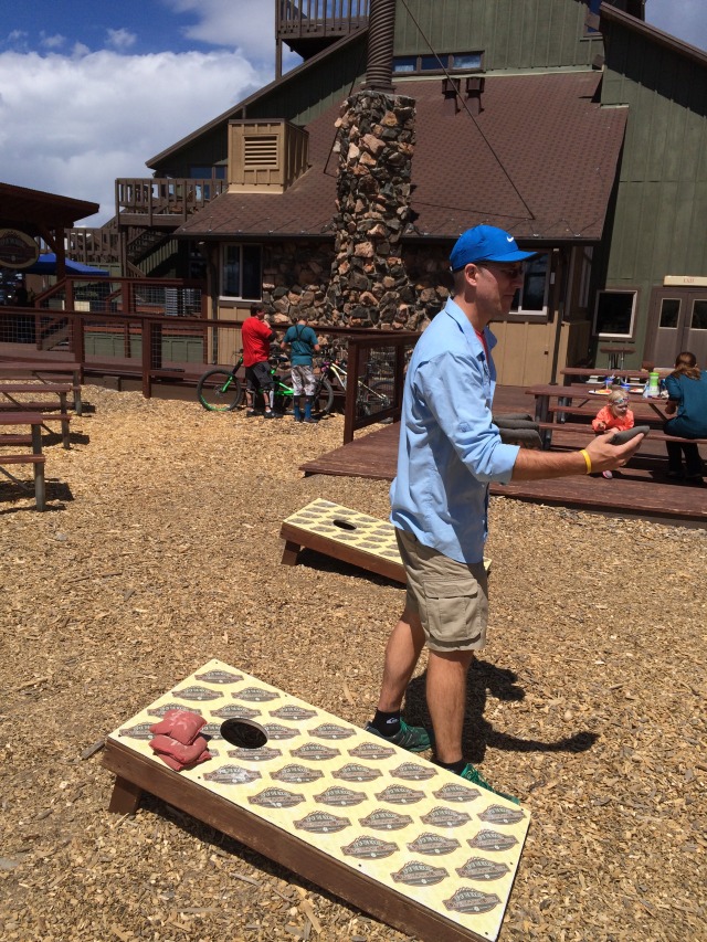 2015-08-16-Keystone-16-cornhole-Travis.JPG
