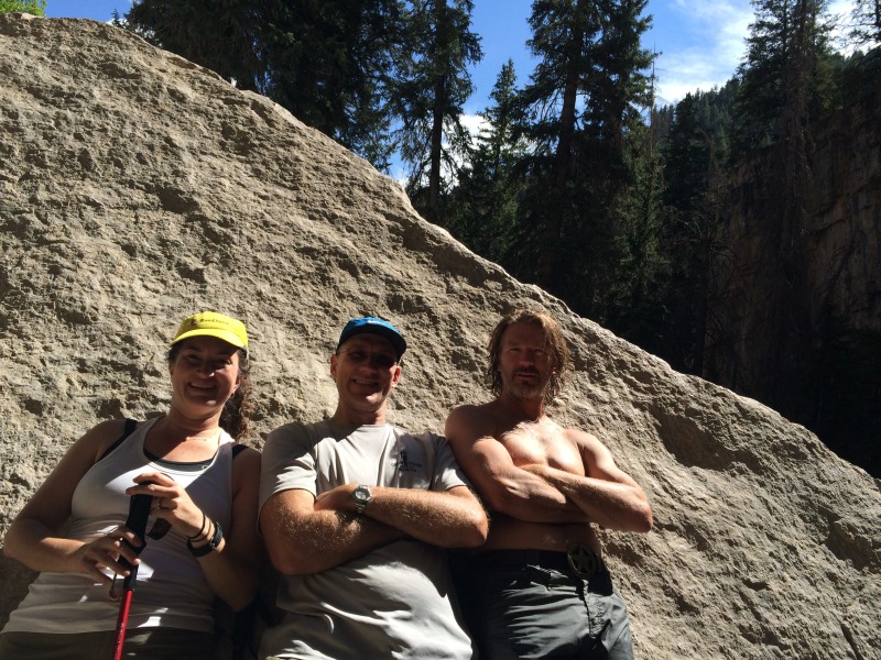 2015/08(August)/Colorado-anniversary/800x600_2015-08-15-Hanging-Lake-114-Suzi-Travis-Justin.JPG