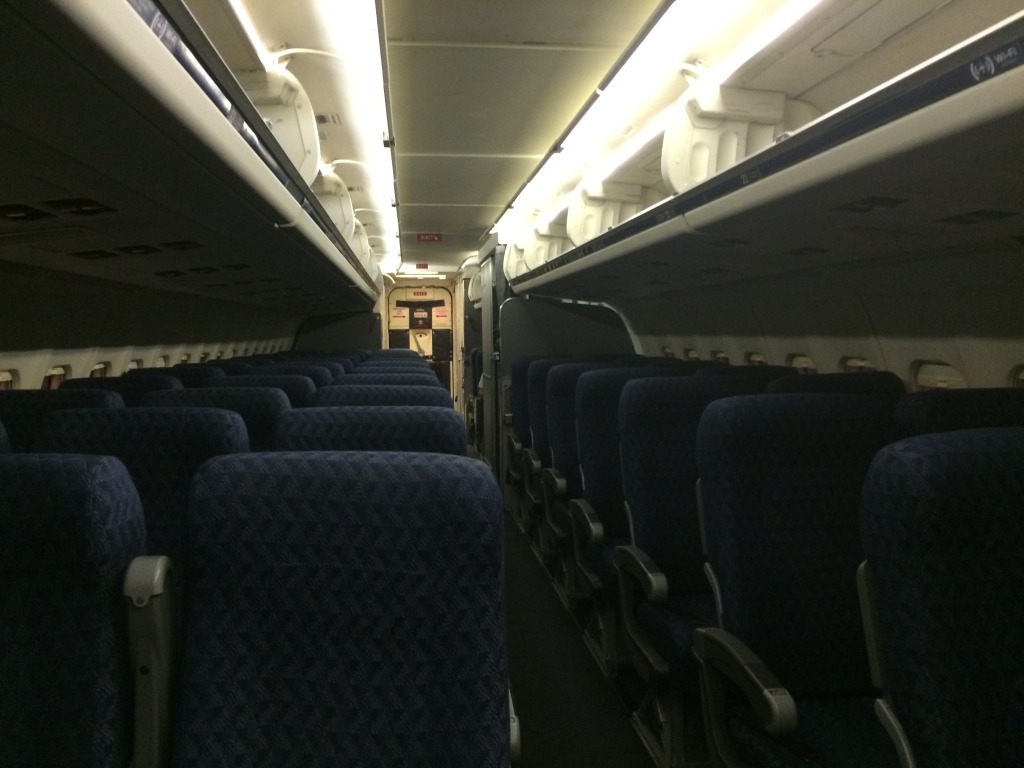 2015/08(August)/ERM-Maryan-Ro-retirement-party-in-Denver/1024x768_2015-08-10-ERM-Denver-2-empty-plane.JPG