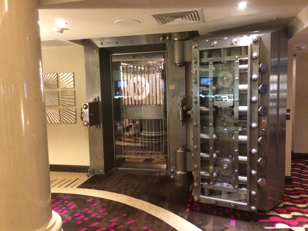 2015/08(August)/ERM-Maryan-Ro-retirement-party-in-Denver/1024x768_2015-08-10-ERM-Denver-3-Bank-Vault-conference-room.JPG