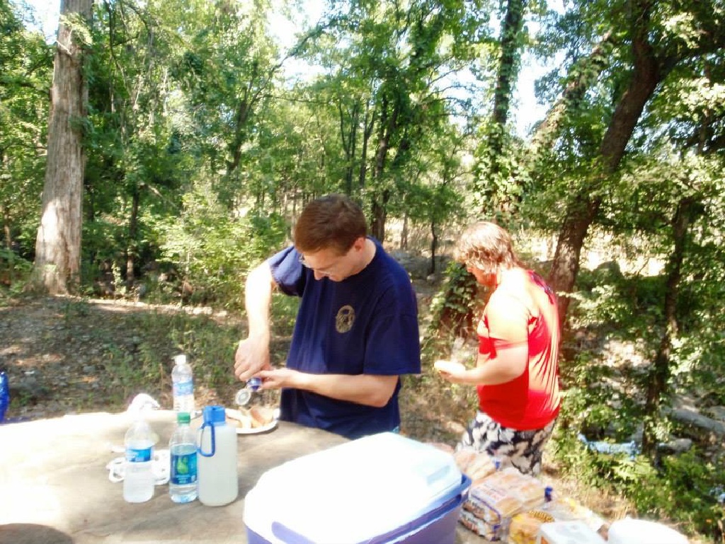 2015/08(August)/Troop214-Krause-Springs/1024x768_2015-08-01-Troop214-Krause-Springs-06-Steve-Carson.JPG