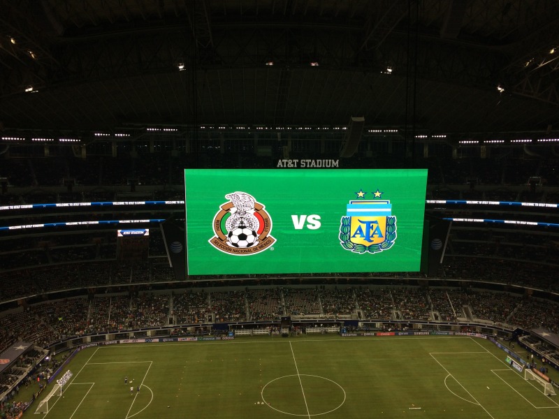2015/09(September)/Argentina-vs-Mexico-soccer-game/800x600_2015-09-08-Pro-Soccer-game-Arlington-TX-Argentina-vs-Mexico-12.JPG