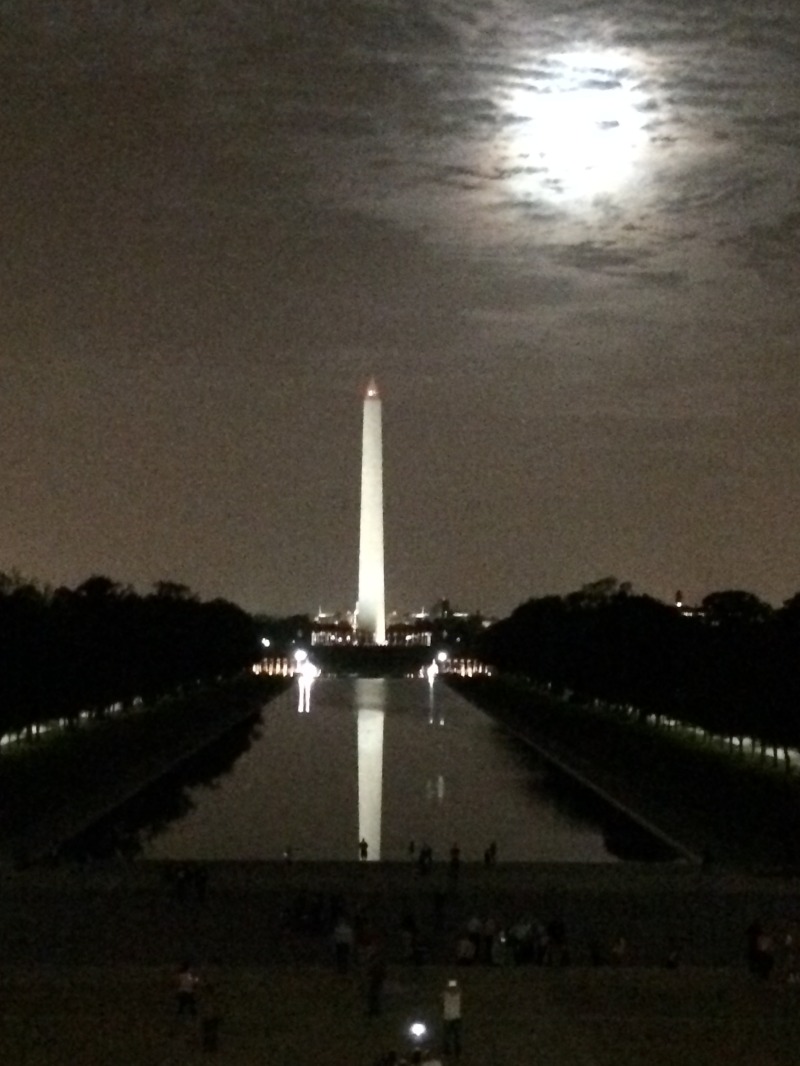 2015-09-28-Suzi-WashingtonDC-monument-moonlight-5.JPG