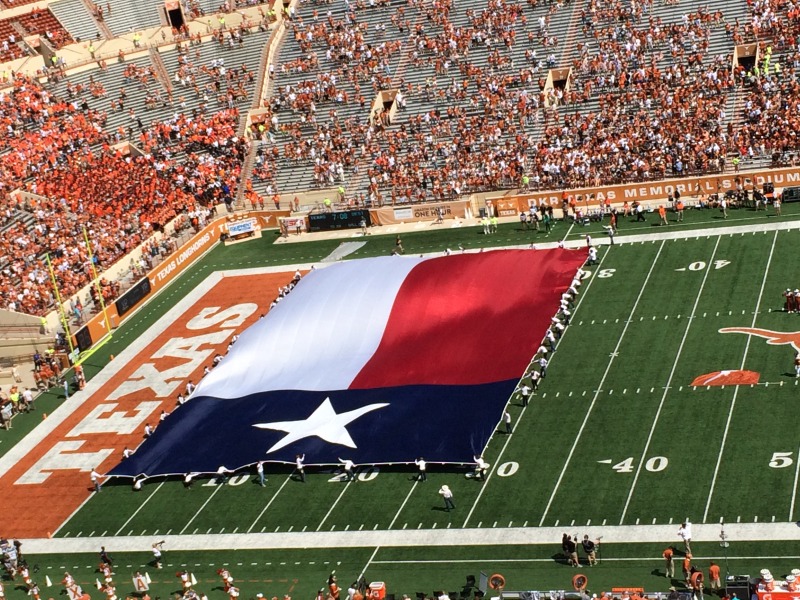 2015/09(September)/UT-Football/800x600_2015-09-26-UT-Football-vs-OK-State-12.JPG