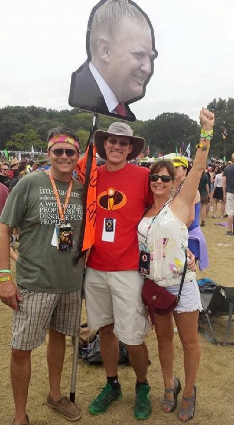 2015-10-09-ACLFest-3-Russ-Travis-Josie-Trump-in-a-manbun-GOOD.JPG