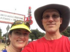 2015-10-09-ACLFest-1-Suzi-Travis-GOOD.JPG