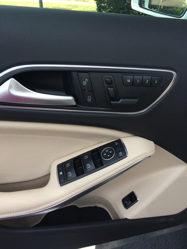 2015-10-Car-Shopping-03-Mercedes-GLA250-first-choice-did-not-buy-this-one.JPG