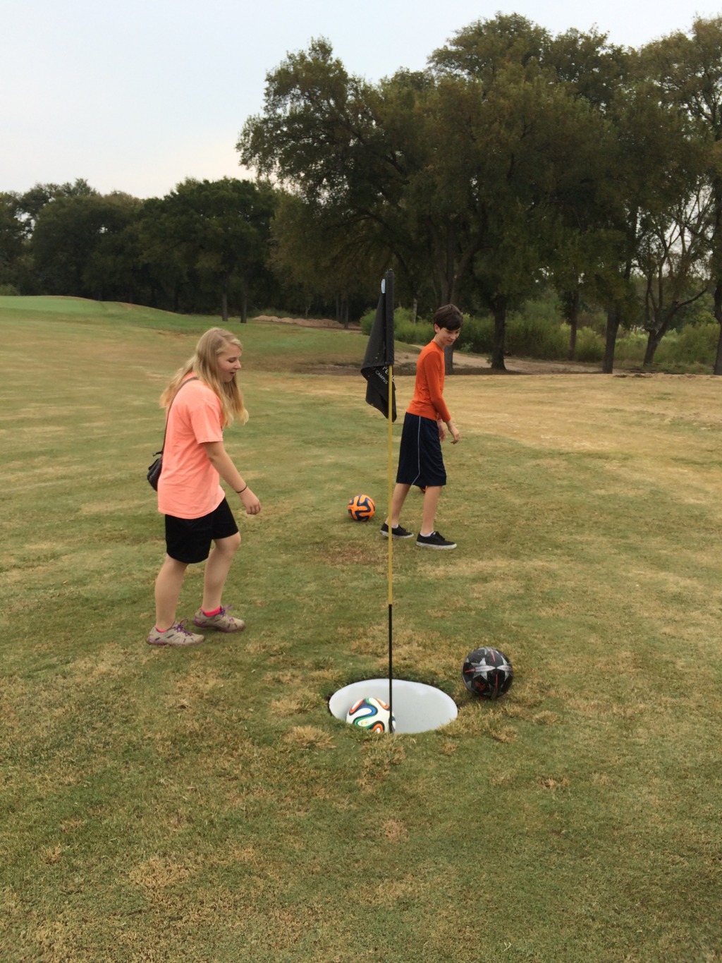 2015/10(October)/Foot-Golf-Soccer/1024x768_2015-10-09-FootGolf-Soccer-02-Emily-Dax.JPG