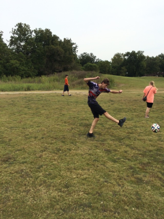 2015-10-09-FootGolf-Soccer-16-Chance-Dax.JPG