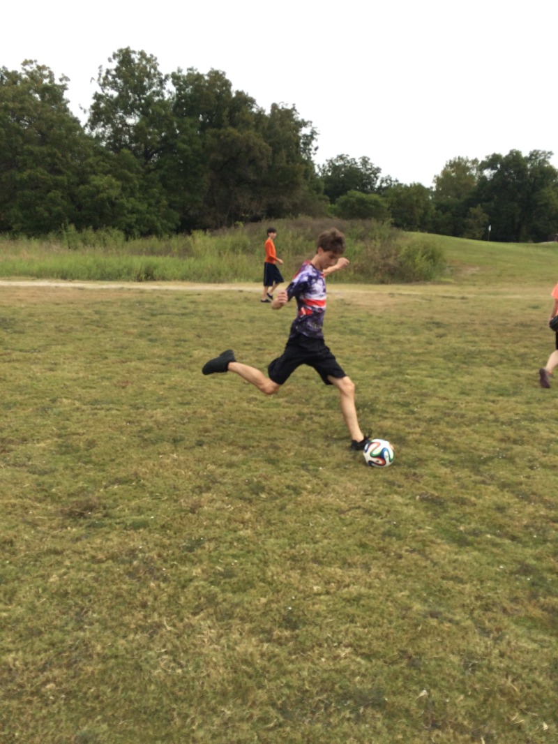 2015/10(October)/Foot-Golf-Soccer/800x600_2015-10-09-FootGolf-Soccer-14-Chance-Dax.JPG