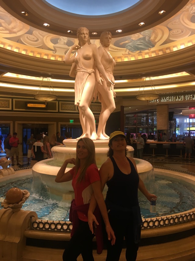 2015/11(November)/Adriana-visit-from-Buenos-Aires/01-Las-Vegas/640x480_2015-11-20-Las-Vegas-50-Adriana-Suzi.JPG