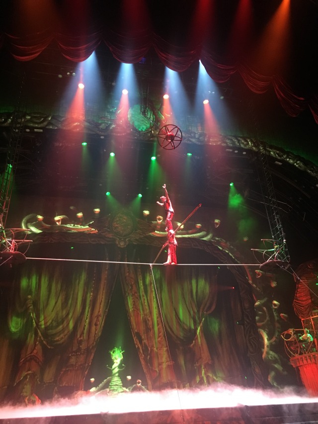 2015/11(November)/Adriana-visit-from-Buenos-Aires/01-Las-Vegas/640x480_2015-11-20-Las-Vegas-92-Cirque-du-Soleil-Zarkana.JPG