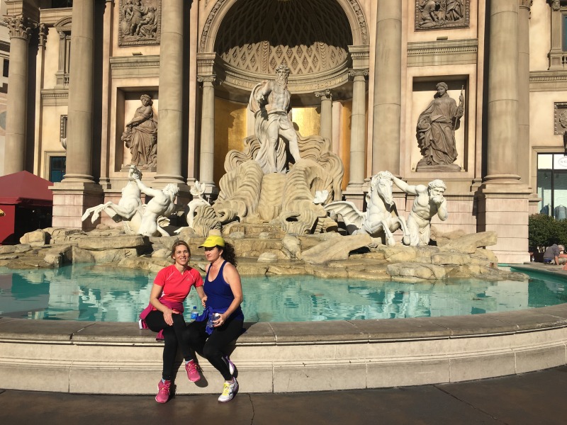 2015-11-20-Las-Vegas-11-jogging-the-strip-Adriana-Suzi-Caesars-Palace.JPG