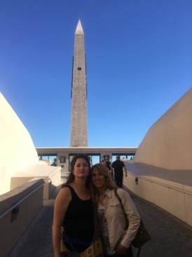 2015-11-21-Las-Vegas-13-Suzi-Adriana-Luxor-day.JPG