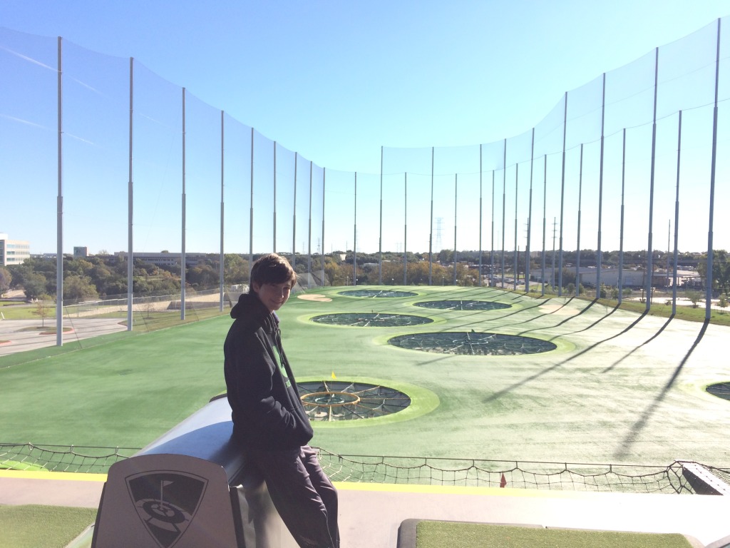 2015/11(November)/Adriana-visit-from-Buenos-Aires/02-Top-Golf/1024x768_2015-11-22-Top-Golf-Adriana-03-Dax.JPG