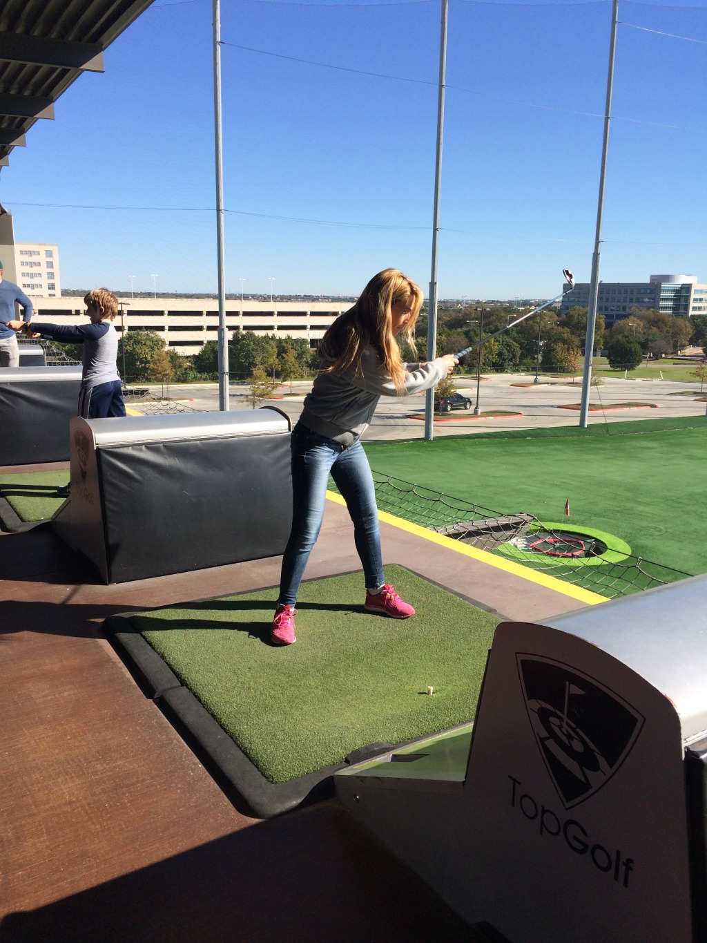 2015/11(November)/Adriana-visit-from-Buenos-Aires/02-Top-Golf/1024x768_2015-11-22-Top-Golf-Adriana-25.JPG