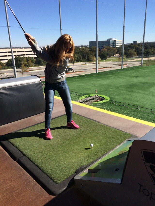 2015/11(November)/Adriana-visit-from-Buenos-Aires/02-Top-Golf/640x480_2015-11-22-Top-Golf-Adriana-30.JPG