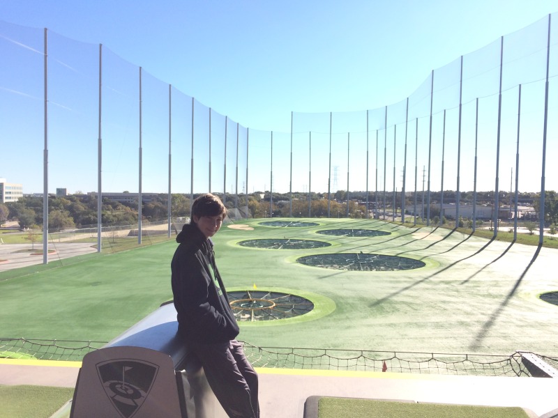 2015-11-22-Top-Golf-Adriana-03-Dax.JPG
