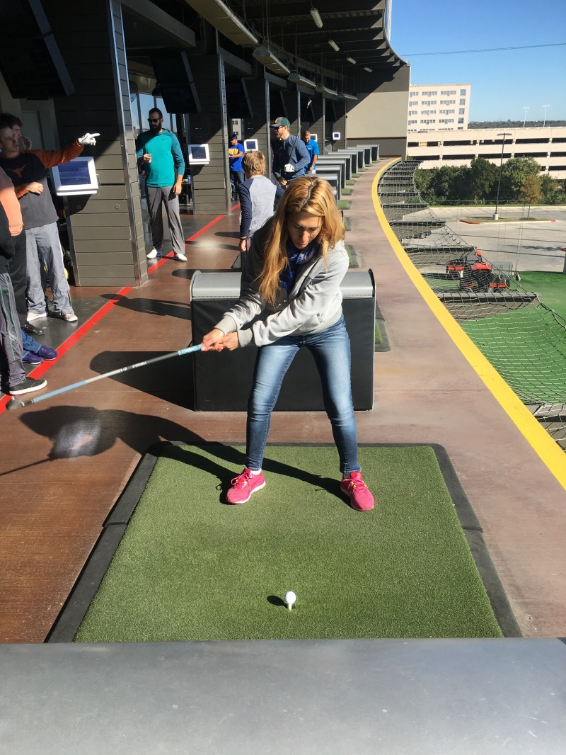 2015/11(November)/Adriana-visit-from-Buenos-Aires/02-Top-Golf/800x600_2015-11-22-Top-Golf-Adriana-27.JPG