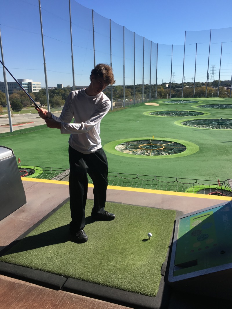 2015/11(November)/Adriana-visit-from-Buenos-Aires/02-Top-Golf/800x600_2015-11-22-Top-Golf-Adriana-47-Chance.JPG