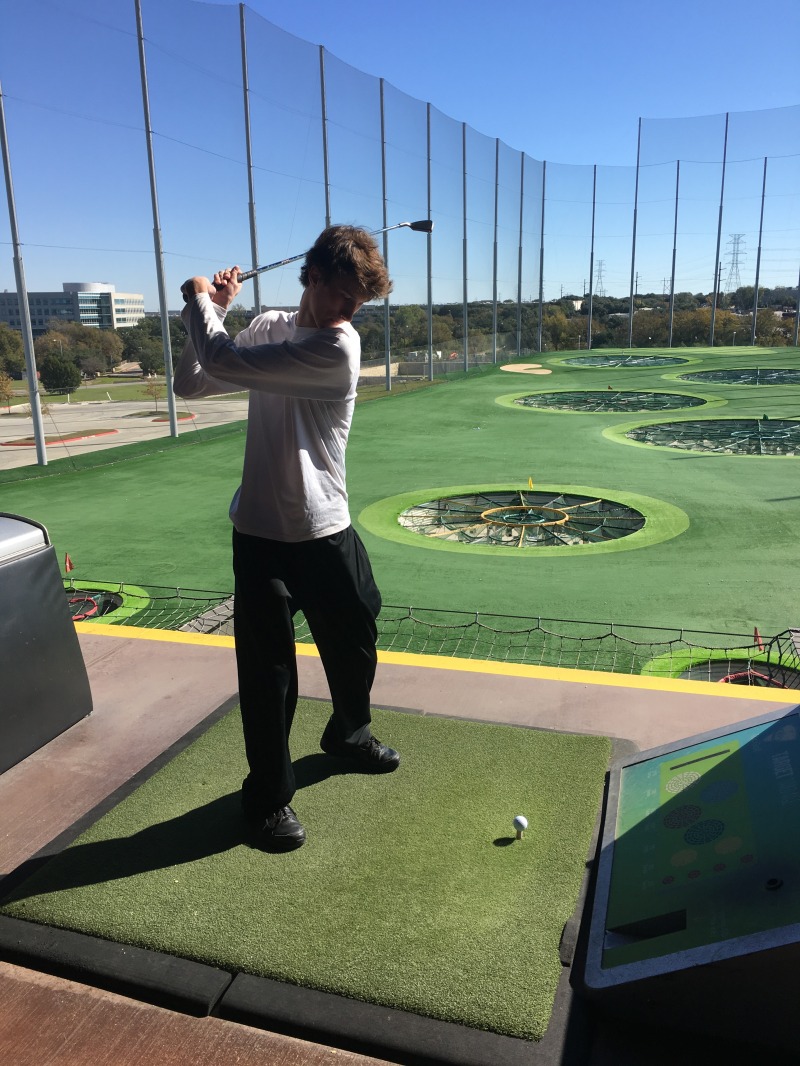 2015/11(November)/Adriana-visit-from-Buenos-Aires/02-Top-Golf/800x600_2015-11-22-Top-Golf-Adriana-48-Chance.JPG