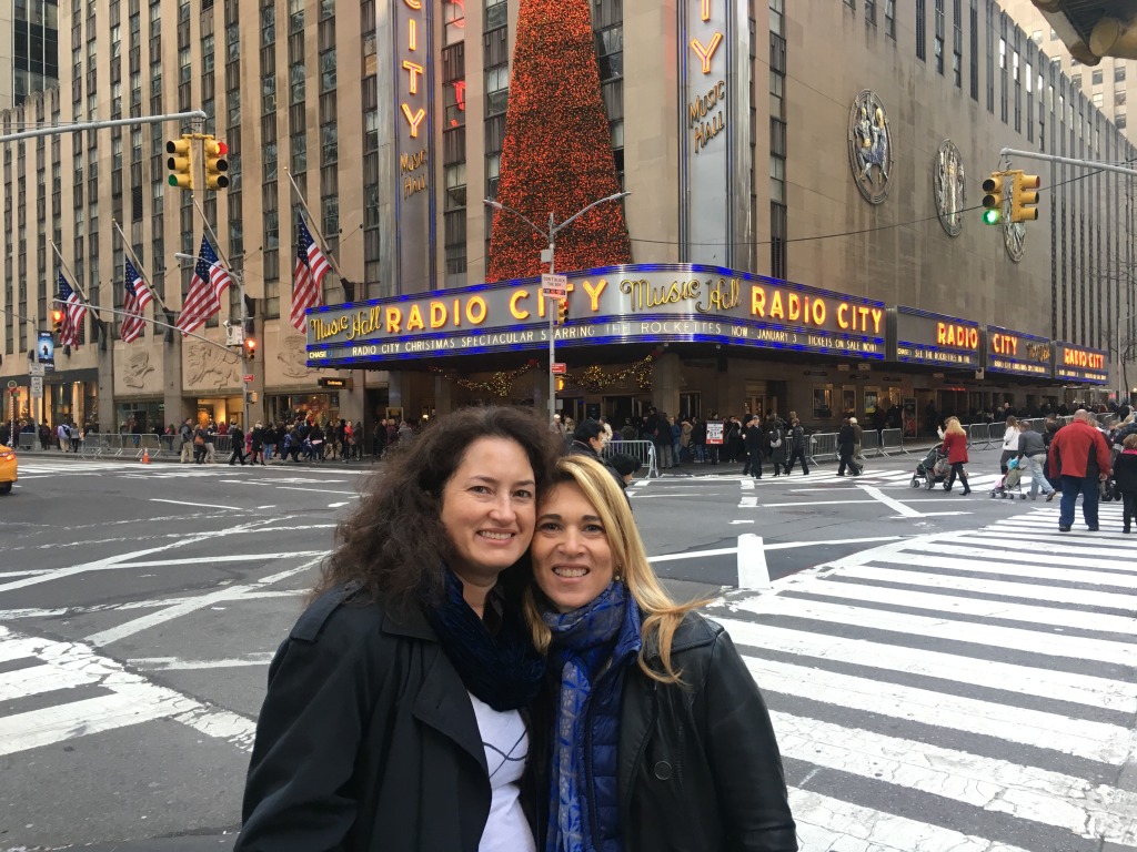 2015-12-04-New-York-City-Rockettes-06-Radio-City-Music-Hall-Suzi-Adriana.JPG