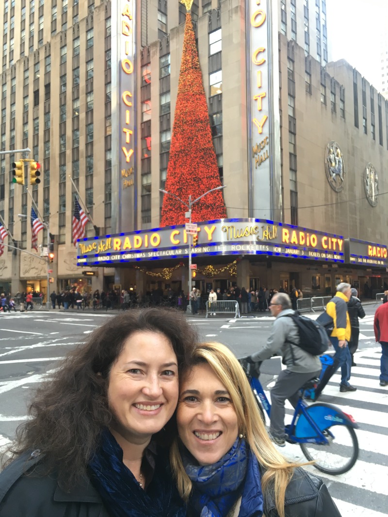 2015-12-04-New-York-City-Rockettes-04-Radio-City-Music-Hall-Suzi-Adriana.JPG