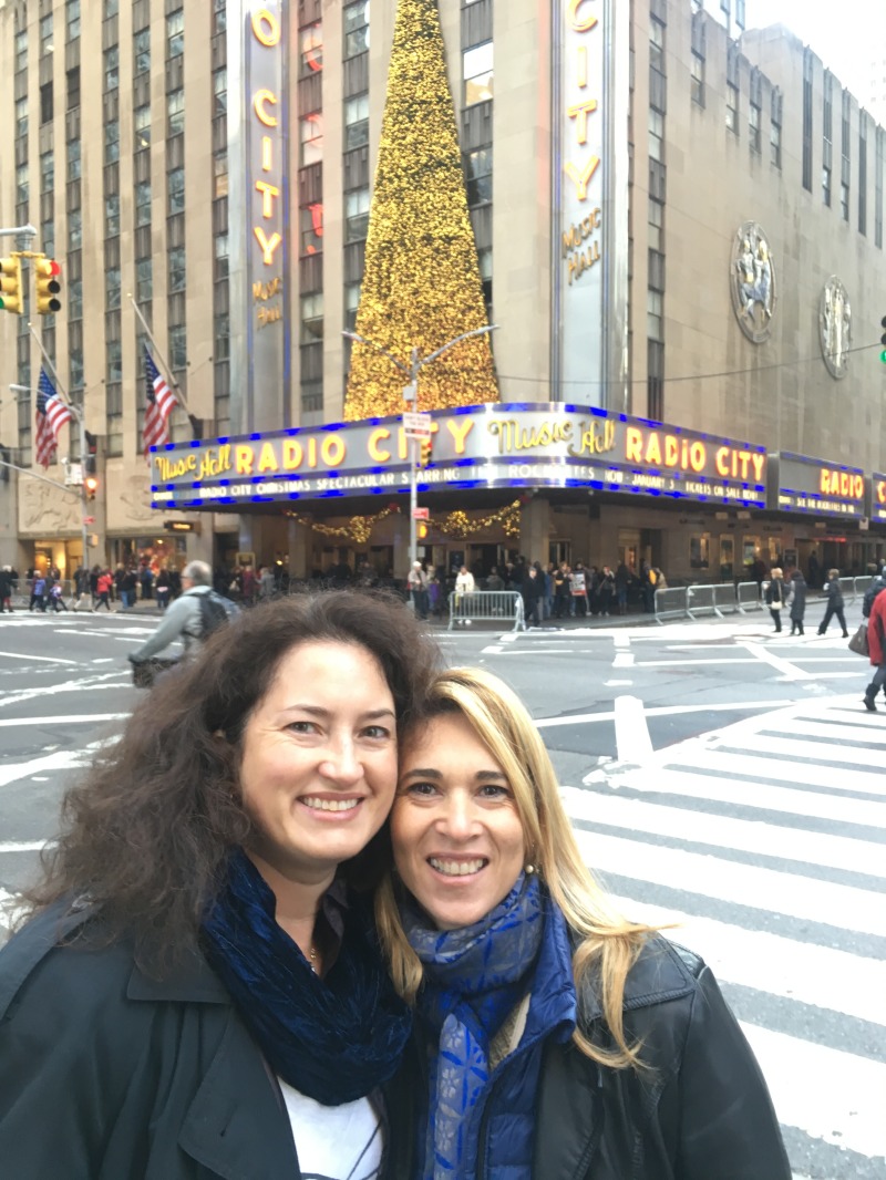 2015-12-04-New-York-City-Rockettes-05-Radio-City-Music-Hall-Suzi-Adriana.JPG