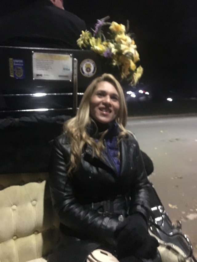 2015/11(November)/Adriana-visit-from-Buenos-Aires/09-New-York-City-Central-Park/640x480_2015-12-05-New-York-City-Central-Park-11-Carriage-Ride-Adriana.JPG