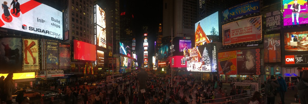 2015-12-04-New-York-City-Times-Square-3-pano-GOOD.JPG