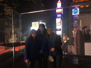 2015-12-06-New-York-City-Times-Square-7-Adriana-Suzi-Adriana.JPG