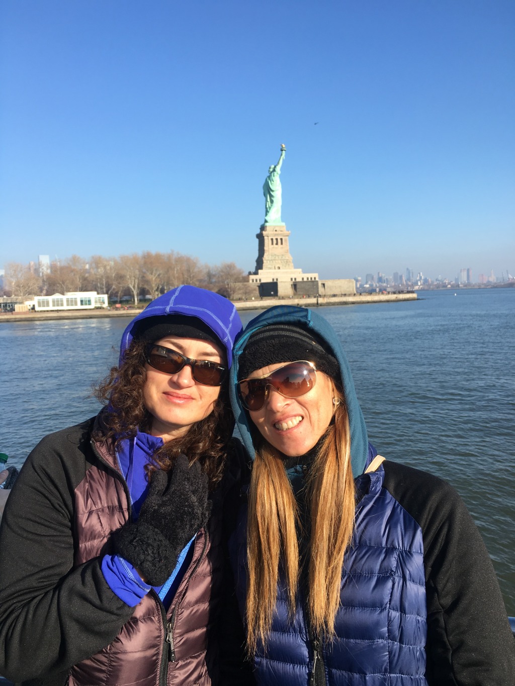 2015/11(November)/Adriana-visit-from-Buenos-Aires/11-New-Yrok-City-Statue-of-Liberty/1024x768_2015-12-06-New-York-City-Statue-of-Liberty-63-Suzi-Adriana-GOOD.JPG
